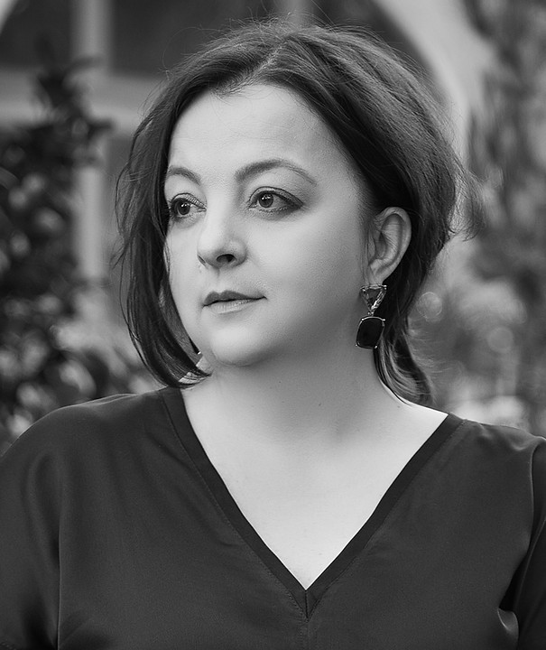 Viki Romanchenko, wardrobe stylist